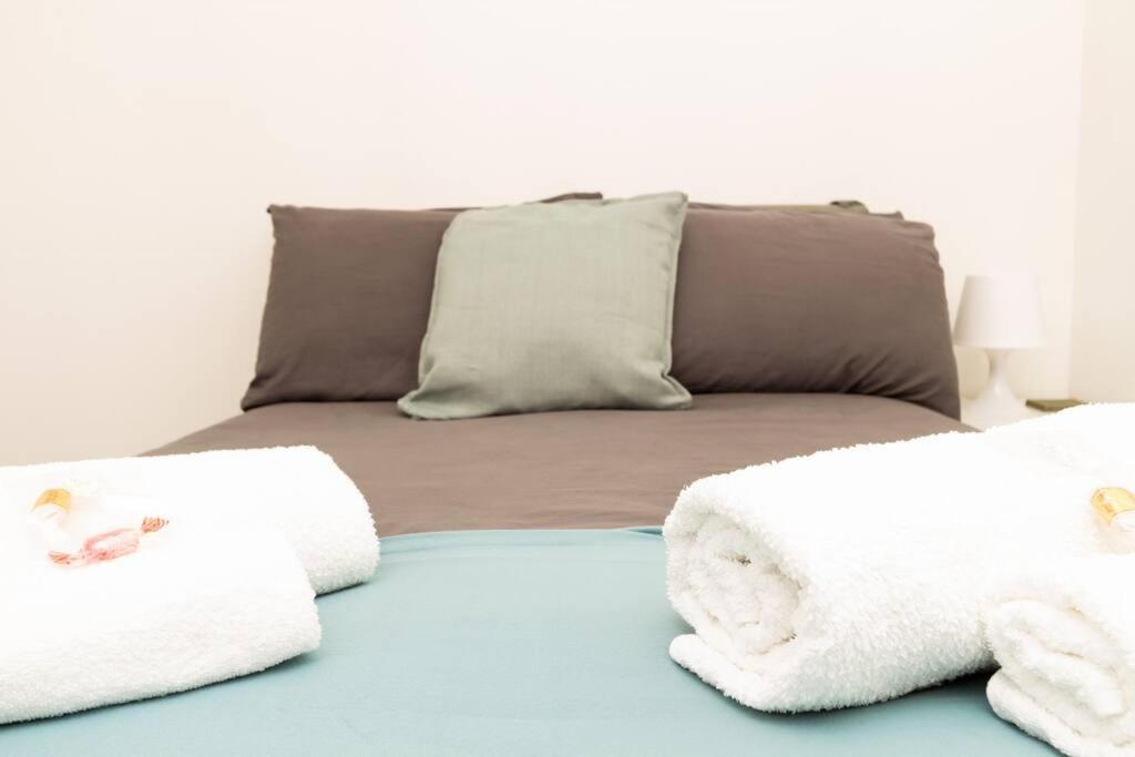 Suite 2 - Stylish Private Room In A Shared House 谢菲尔德 外观 照片